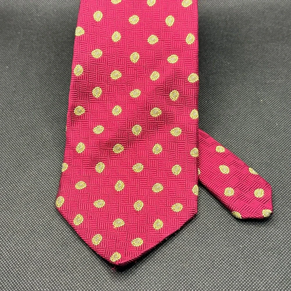 Vintage Brooks Brothers Burgundy Foulard Silk Tie 3.75